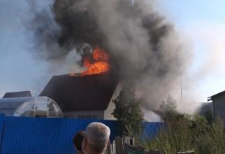 Под Сургутом сгорели два частных дома