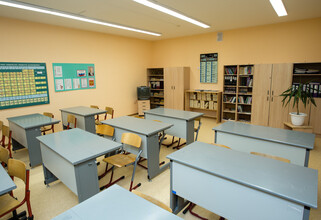 В школе платная подготовка к ОГЭ и ЕГЭ - законно ли это? Отвечает юрист