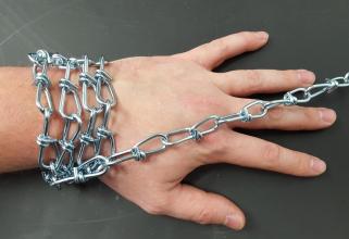 Мужчины, связавшие и ограбившие жительницу Нижневартовска, отправились в колонию на 10,5 лет