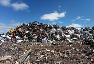 В Сургутском районе за год территории очистили от 4000 куб. м. мусора