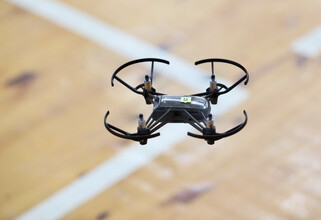 Первый школьный учебник по дронам создали в России