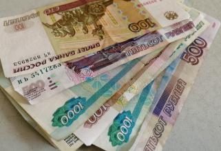 «Мам, дай 100 рублей». 8 главных вопросов о карманных деньгах