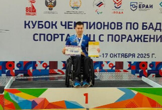 Бадминтонист на коляске из Сургутского района забрал сразу три медали на Кубке России