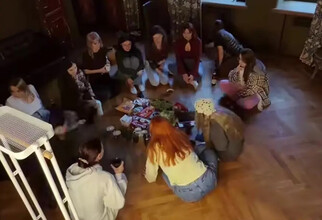 Сургутянка создала «Секту», где девушки рассказывают о своих созависимых отношениях