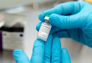 В Сургутском районе от коронавируса вакцинировались более 60 тысяч человек