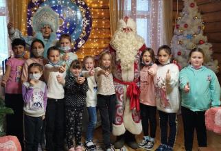 Почти 100 школьников Сургутского района отправятся в детские лагеря на новогодних каникулах
