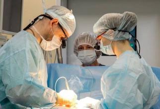 Югорские хирурги прооперировали ребёнка с редким пороком сердца