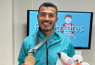 Особенный атлет из Сургута стал лучшим на Сурдлимпиаде в Токио