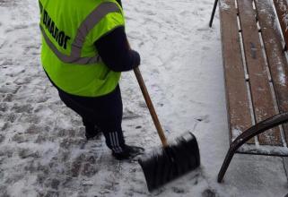 В Нижневартовске техника будет помогать дворникам очищать дворы от снега