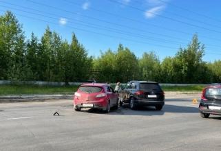 В Нижневартовске из-за автоледи в ДТП пострадал 8-летний мальчик