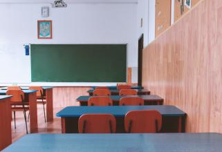 Три школы в Нижневартовске с 21 декабря закрываются на карантин