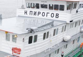В Югре купят плавучую поликлинику за миллиард рублей