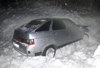 В Октябрьском районе пьяный водитель вылетел в кювет