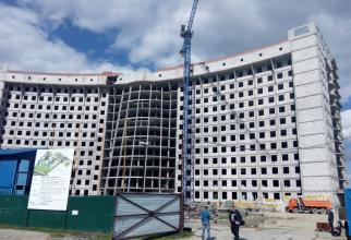 Окружную больницу в Нижневартовске не успевают достроить к концу августа