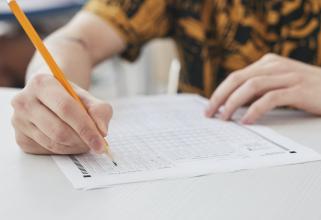 Сургутские выпускники предпочитают сдавать экзамены по обществознанию и информатике
