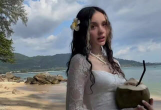 Туров не будет: скандальная певица из ХМАО Дарьяна рванула на ретрит в Таиланд