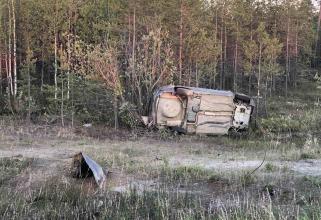 В Сургутском районе водитель вылетел в кювет и погиб
