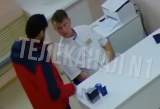 В Нижневартовске мужчина избил врача, осмотревшего его жену в хиджабе // ВИДЕО
