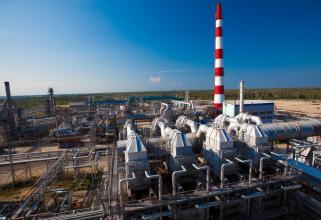 Сургутский завод Газпрома восстановил производство бензина после месяца простоя 