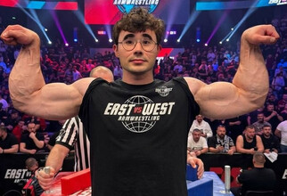 Армрестлер Акимбо из ХМАО отдаст свой гонорар фанатам в честь дебюта на EAST vs WEST