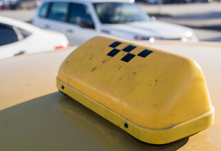 В Сургуте водители такси бастуют против низких тарифов