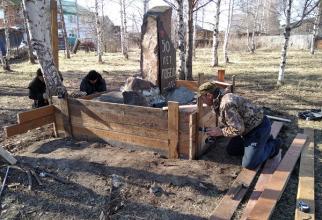 Югорские нарушители закона ко Дню Победы привели в порядок мемориалы и памятники