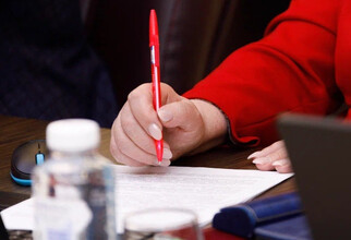 Положены ли льготы ребенку-сироте при поступлении в вуз? Отвечает адвокат