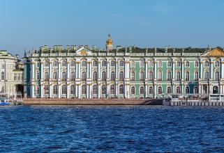 Для многодетных семей вход в Эрмитаж будет бесплатным в любой день