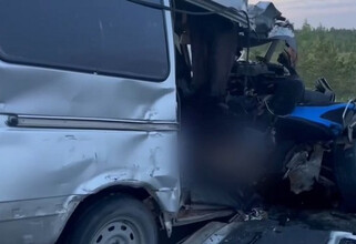 В жуткой аварии на трассе Сургут — Салехард погибли пять человек, двое из них - дети